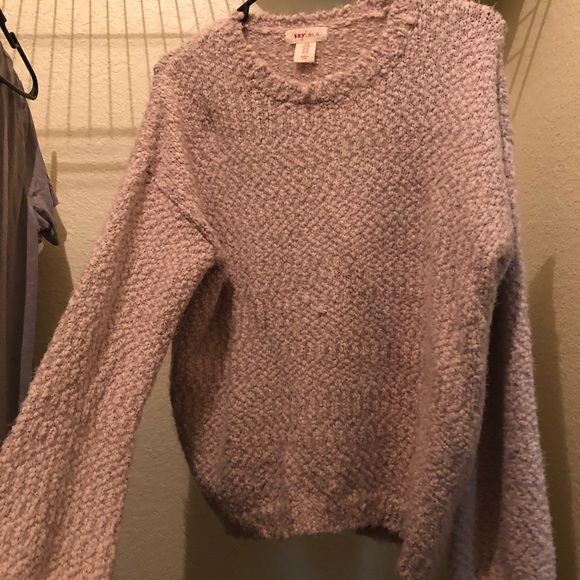 Sweater - Picture 2 of 6